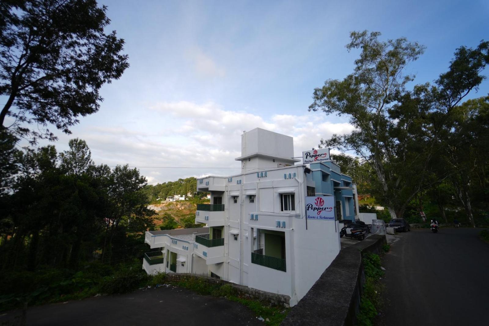 Hotel Peppers Yercaud Extérieur photo