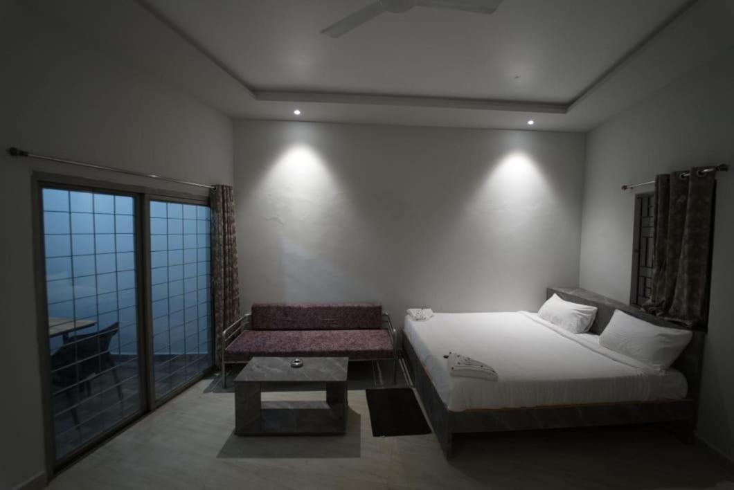 Hotel Peppers Yercaud Extérieur photo