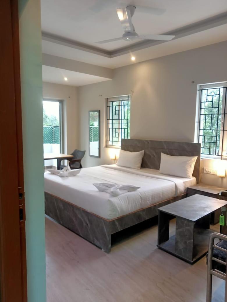Hotel Peppers Yercaud Extérieur photo