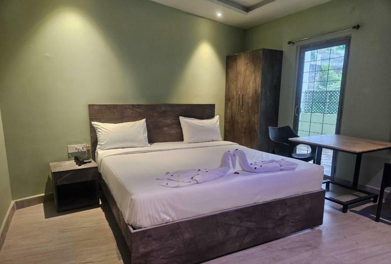 Hotel Peppers Yercaud Extérieur photo
